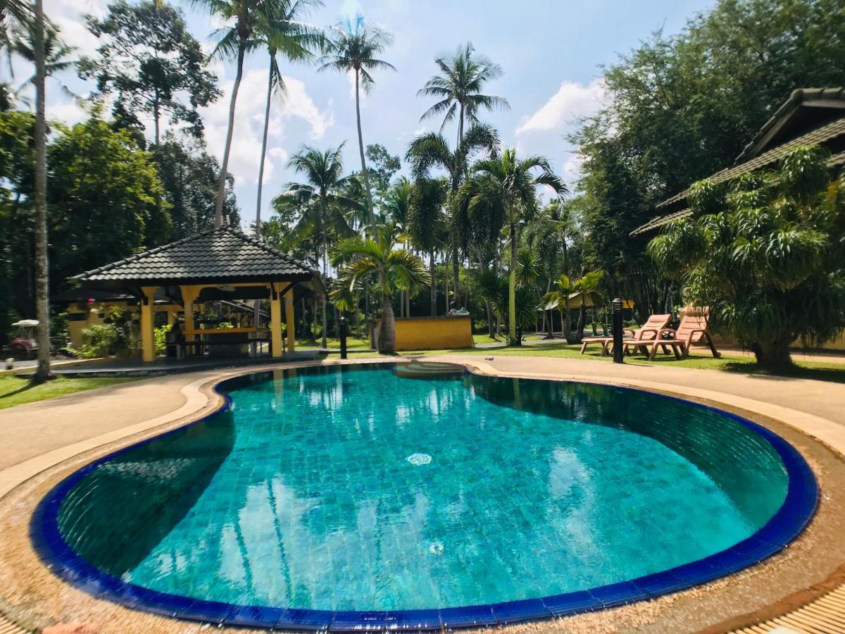 Marilyns Residential Resort Maret エクステリア 写真